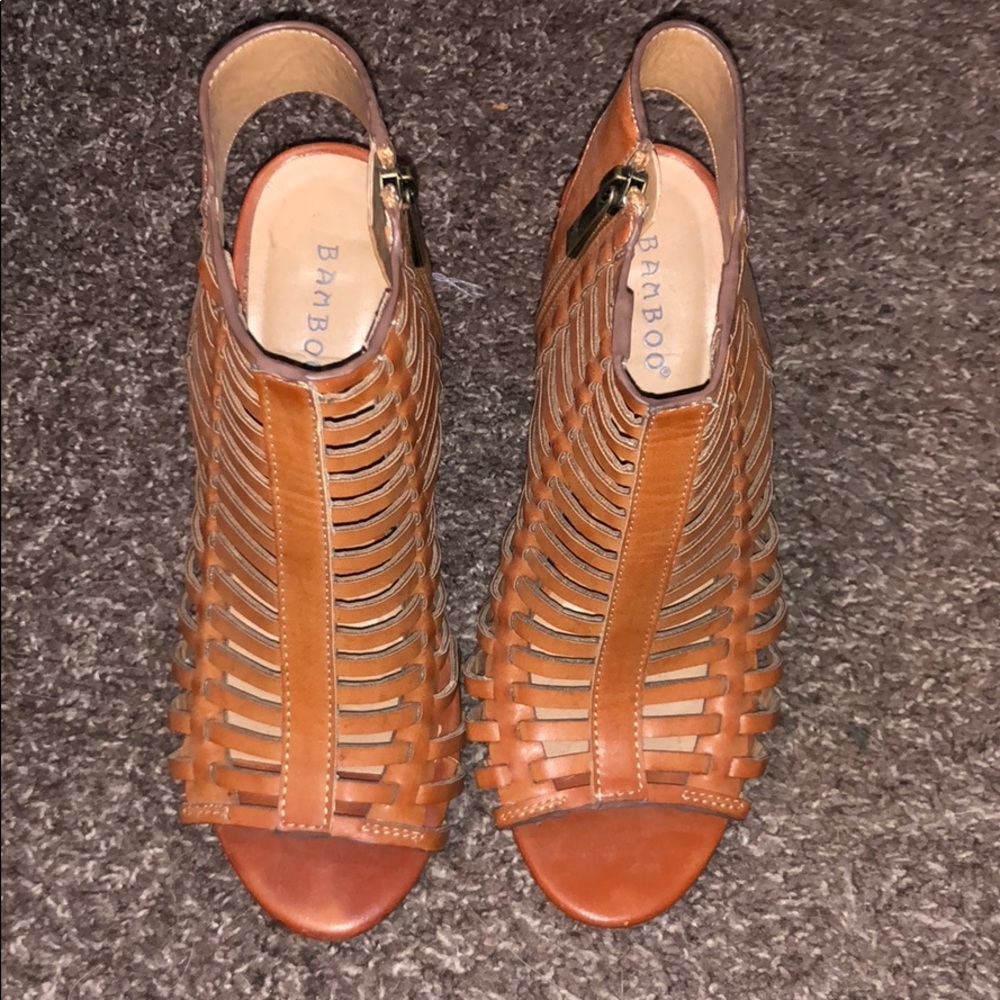 Wedge sandals